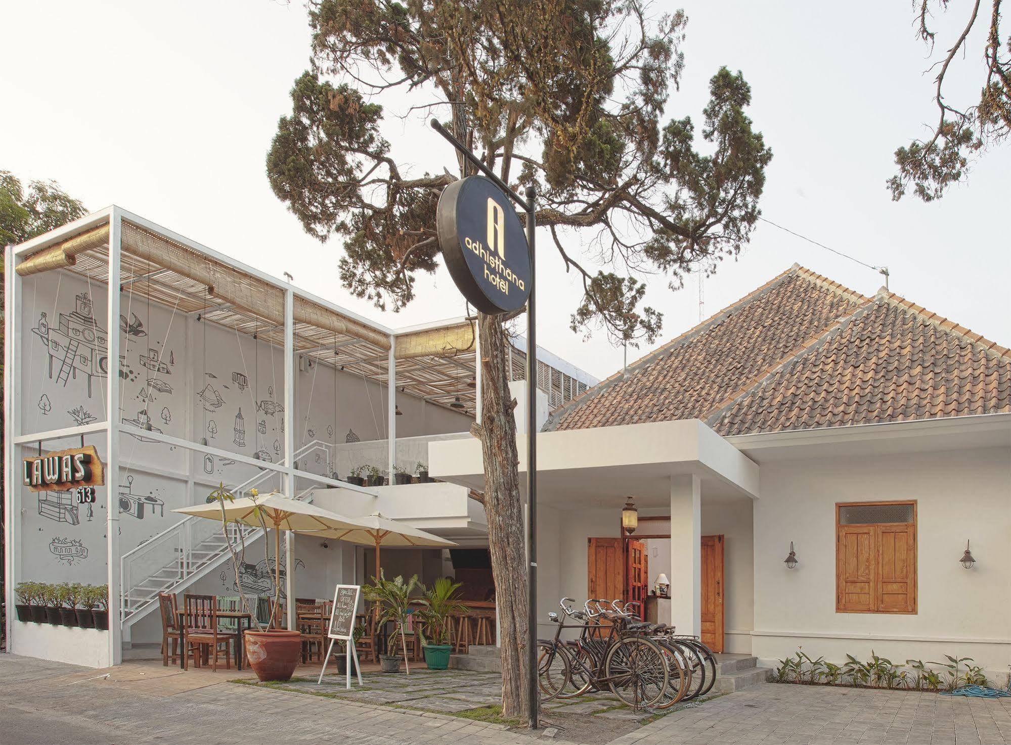 Adhisthana Hotel Yogyakarta Kültér fotó
